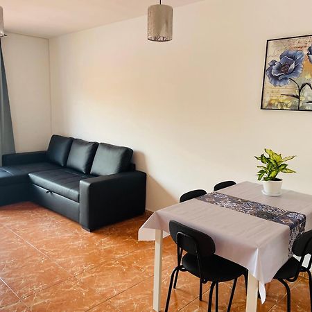 Beach Apartment Artigas Badalona Luaran gambar