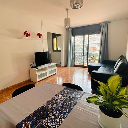 Beach Apartment Artigas Badalona Luaran gambar