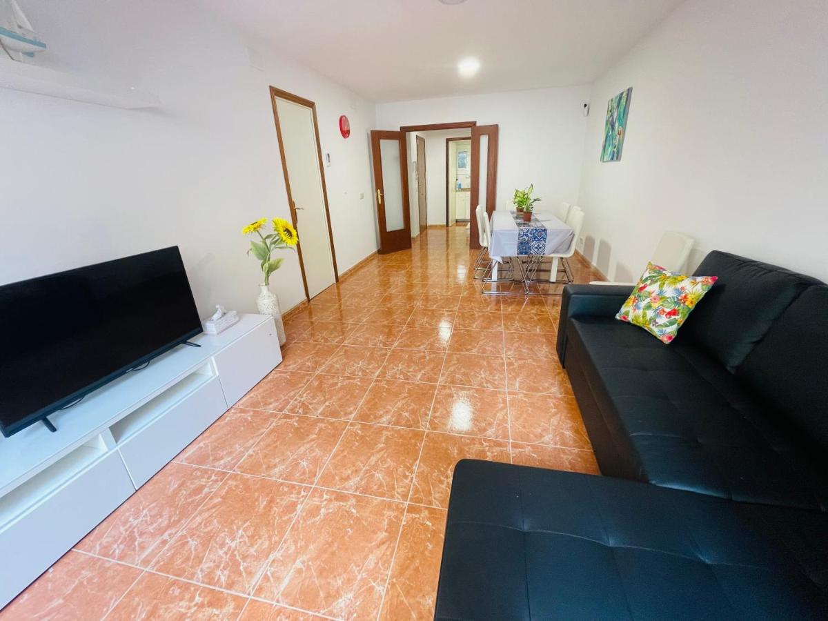 Beach Apartment Artigas Badalona Luaran gambar